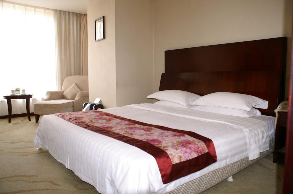 Weigela Park Hotel Dalian Rom bilde